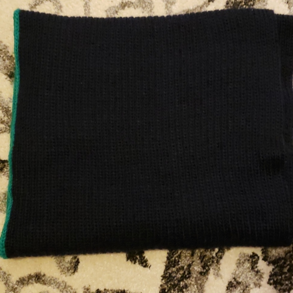 Knitted scarf